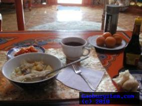 モンゴルの夕食！！